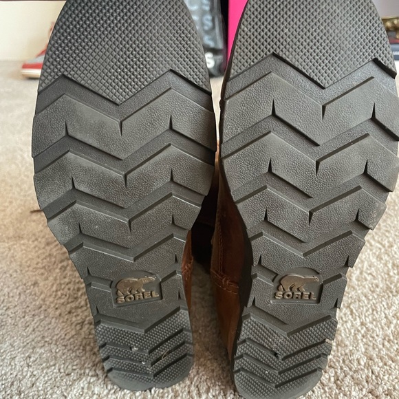Sorel winter boots - Picture 2 of 5